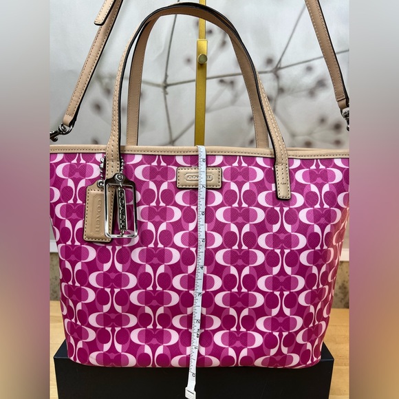 Coach Peyton Park Dream C Tote Pink with Light Beige Trim NºF1393-F26201 - Picture 11 of 14